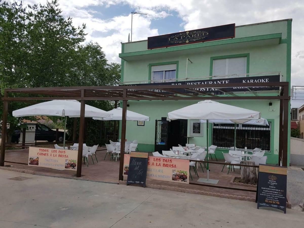 Hostal La Pared Torres de la Alameda Εξωτερικό φωτογραφία