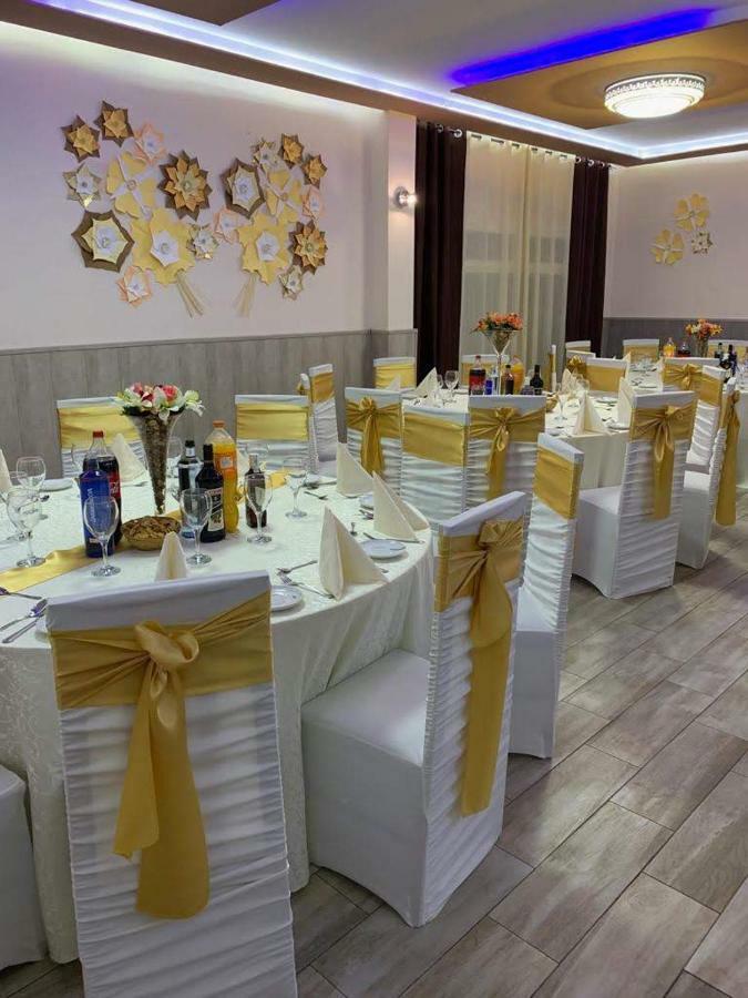 Hostal La Pared Torres de la Alameda Εξωτερικό φωτογραφία