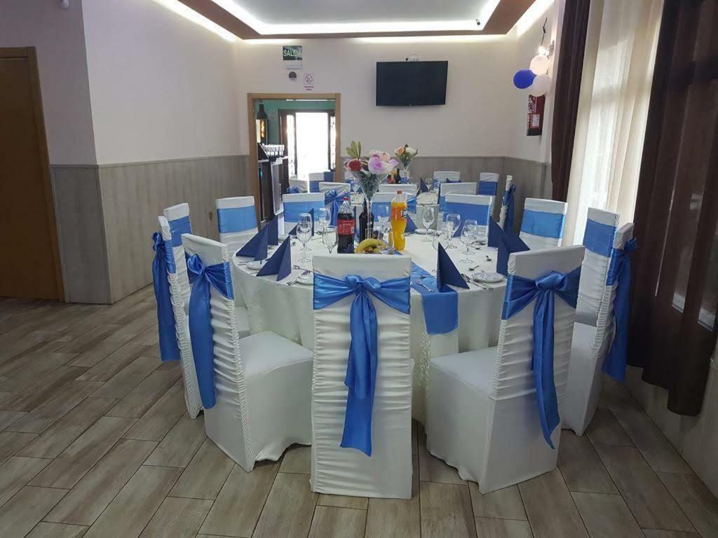 Hostal La Pared Torres de la Alameda Εξωτερικό φωτογραφία