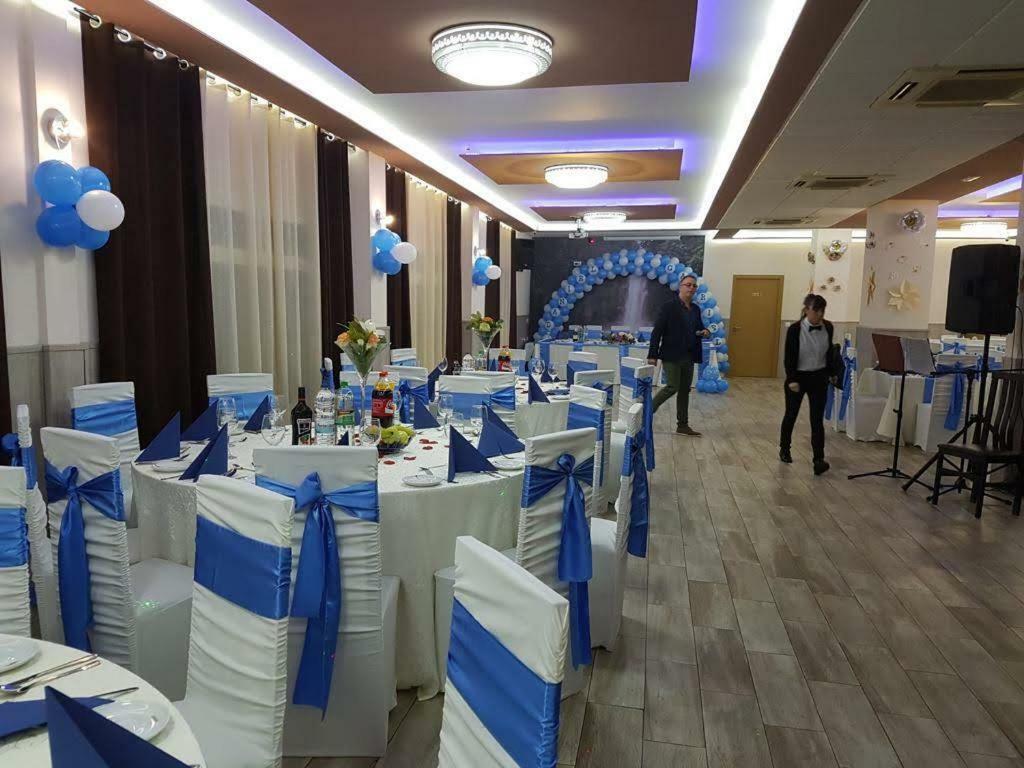 Hostal La Pared Torres de la Alameda Εξωτερικό φωτογραφία