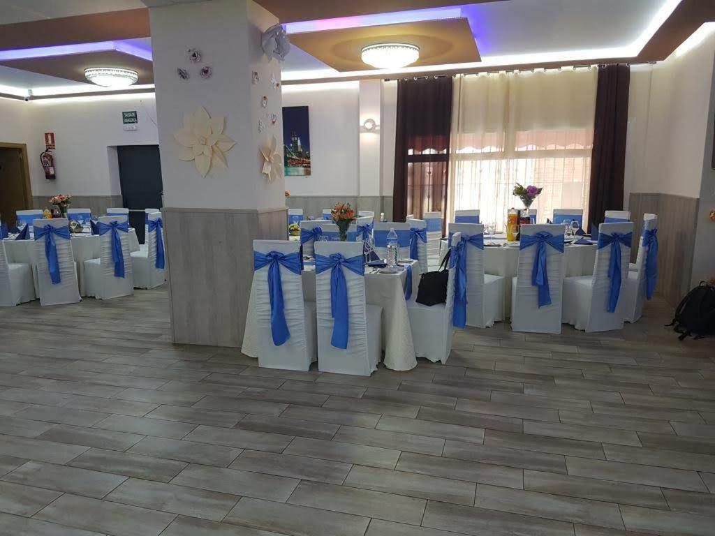 Hostal La Pared Torres de la Alameda Εξωτερικό φωτογραφία